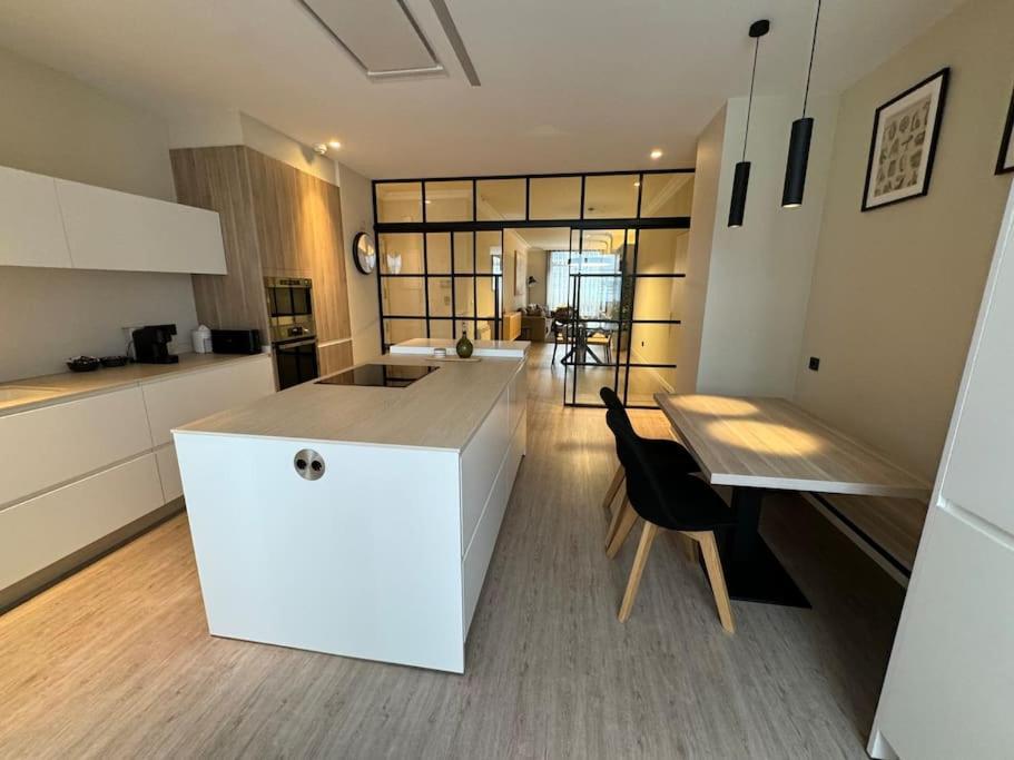 Maison Du Centre By Oktheway Appartement A Coruña Buitenkant foto